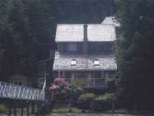 Main Lodge building at G&S Fishing Lodge