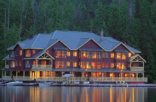 Water view of King Pacific Lodge