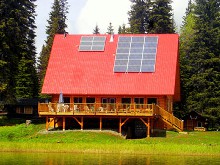 Log main lodge at Meadow Lake Fishing Camp