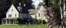 Main lodge building at Minette Bay Lodge