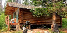 Guest log cabin at Thuya Lakes Lodge