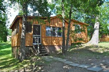 Ash Rapids Lodge guest cabin