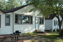 Guest cabins at Bear Creek Cottages