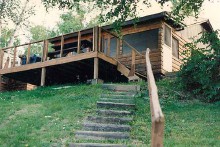 Large cabin with deck at Birch Dale Lodge