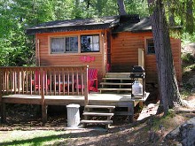 Guest cabin with deck at Bryer Lodge