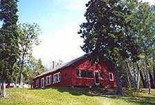 Large cabin at Deer Trail Lodge