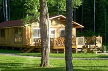 Guest cabin at Expeditions North Nagagami Lake Lodge