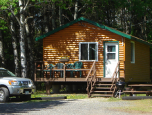 Guest cabin at Five Lakes Lodge