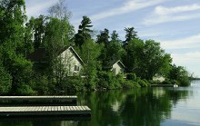 Lakefront guest cabins at Hanson's Hideaway Lodge & Getaway North Outposts