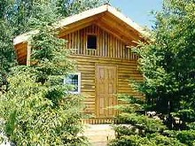Kesagami Wilderness Lodge guest cabin in woods