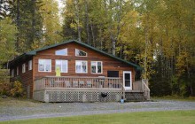 Deluxe housekeeping cabin at Lac Seul Onaway Lodge