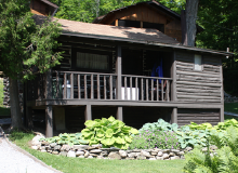 Guest cabin at Land O' Lakes Lodge