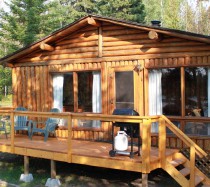Nagagami Lodge log guest cabin
