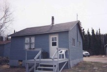 Housekeeping guest cabin at O'Sullivan Lake Outfitters