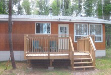 Guest cabin at Ogoki Lake Outfitters