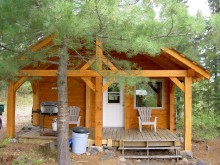 Housekeeping log cabin at White Pine Lodge