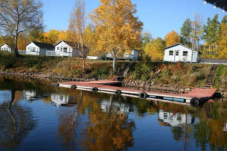 Berthelot Lake Lodge viewed from the lake