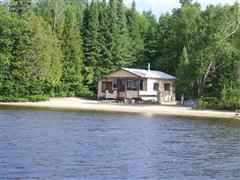 Lakefront guest cabin at Lake Gueguen Lodge