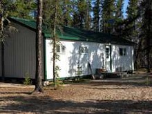 Guest cabin at Mawdsley Lake Fishing Lodge 